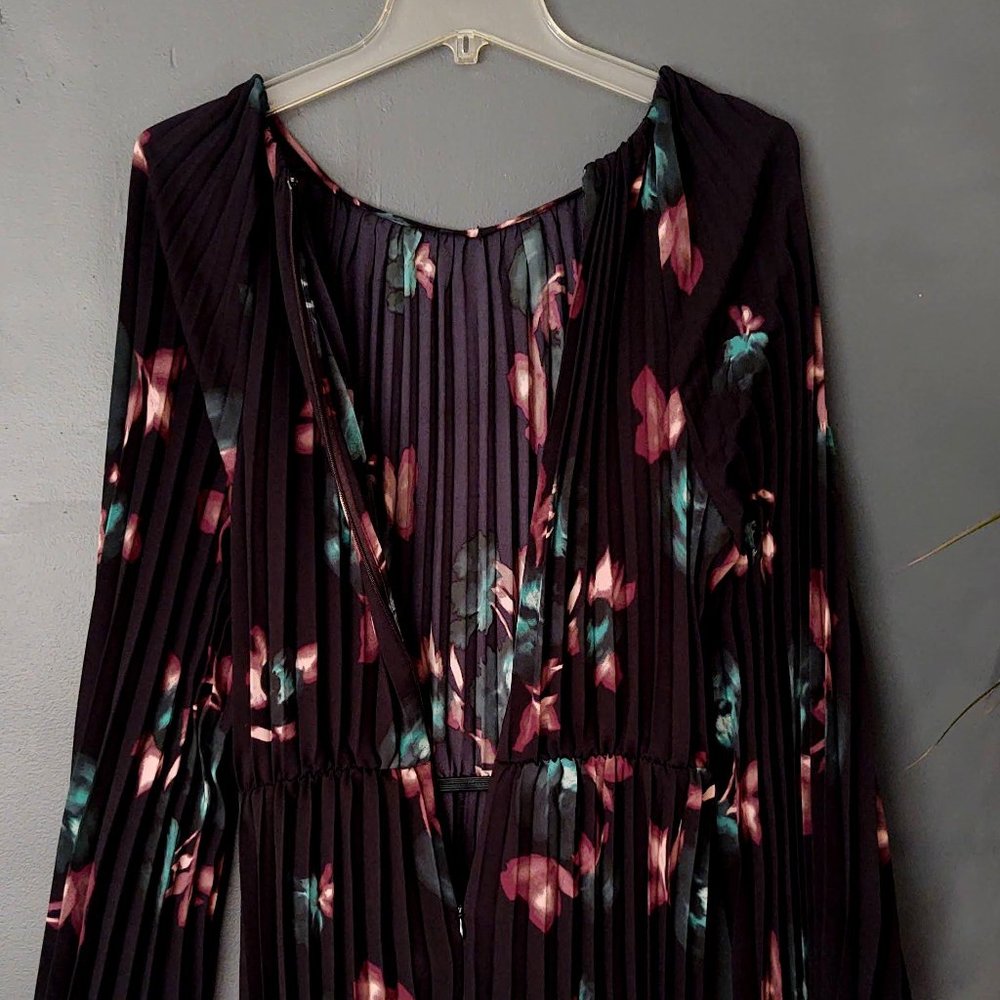 Alfani floral pleated midi dress with bell sleeves NWT - Picture 10 of 12